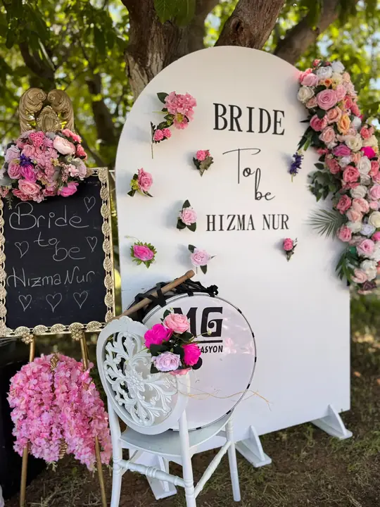 Bride to Be etkinlik anı